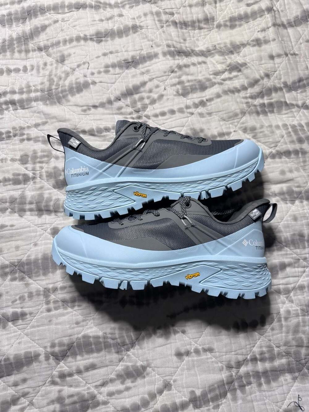Columbia Tellurix Titanium OutDry Hiking Shoe 10.5 Womens / 9 Mens Gray Blue